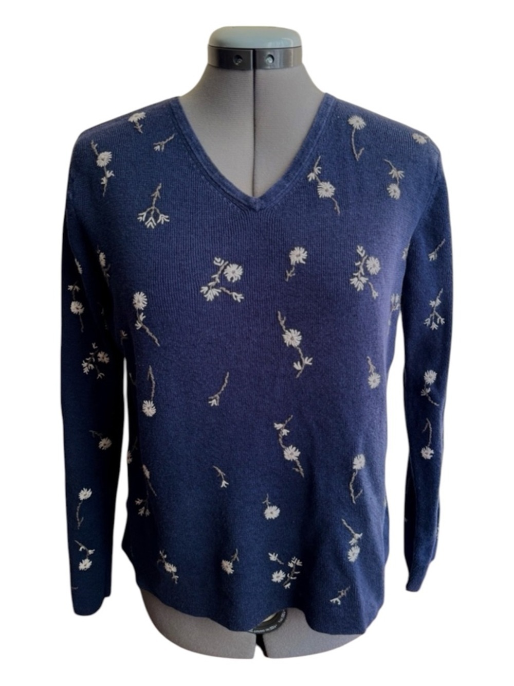 Eddie Bauer Vintage Linen Embroidered Floral V-Neck Sweater Navy Boho Grandma